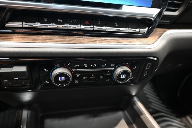 2025 Chevrolet Silverado 2500HD LT photo 15