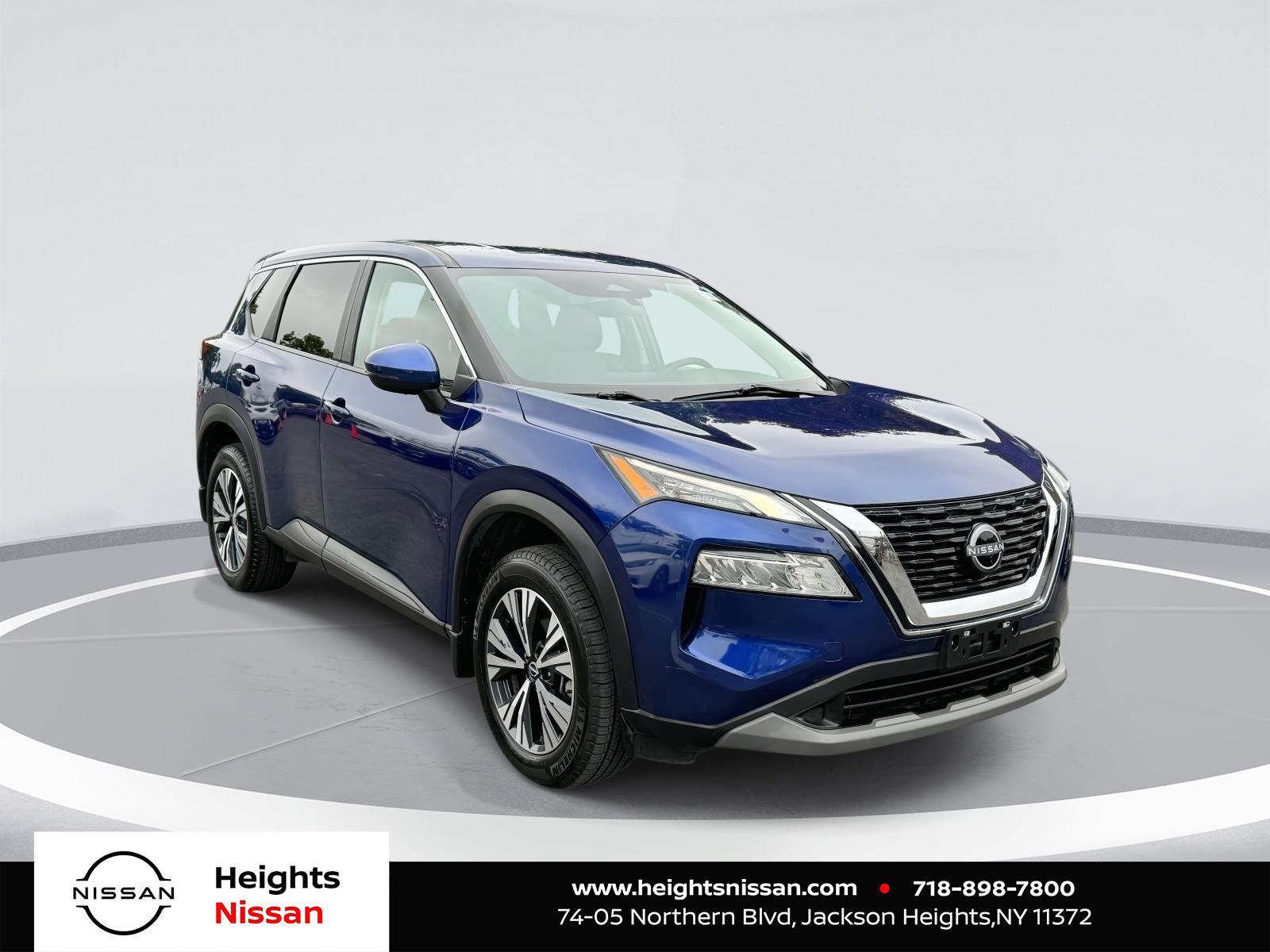 2022 Nissan Rogue SV's photo