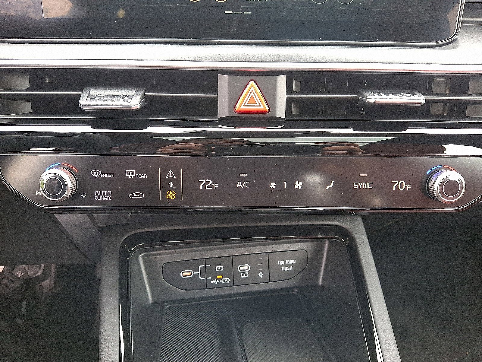 2025 Kia K5 GT-Line photo 16
