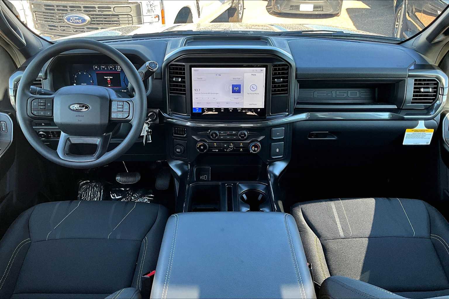 2025 Ford F-150 STX photo 4