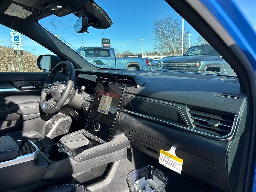 2026 GMC TERRAIN - Image 37