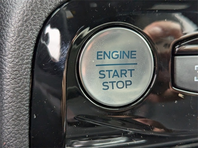 2024 Ford Escape ST-Line Elite photo 25