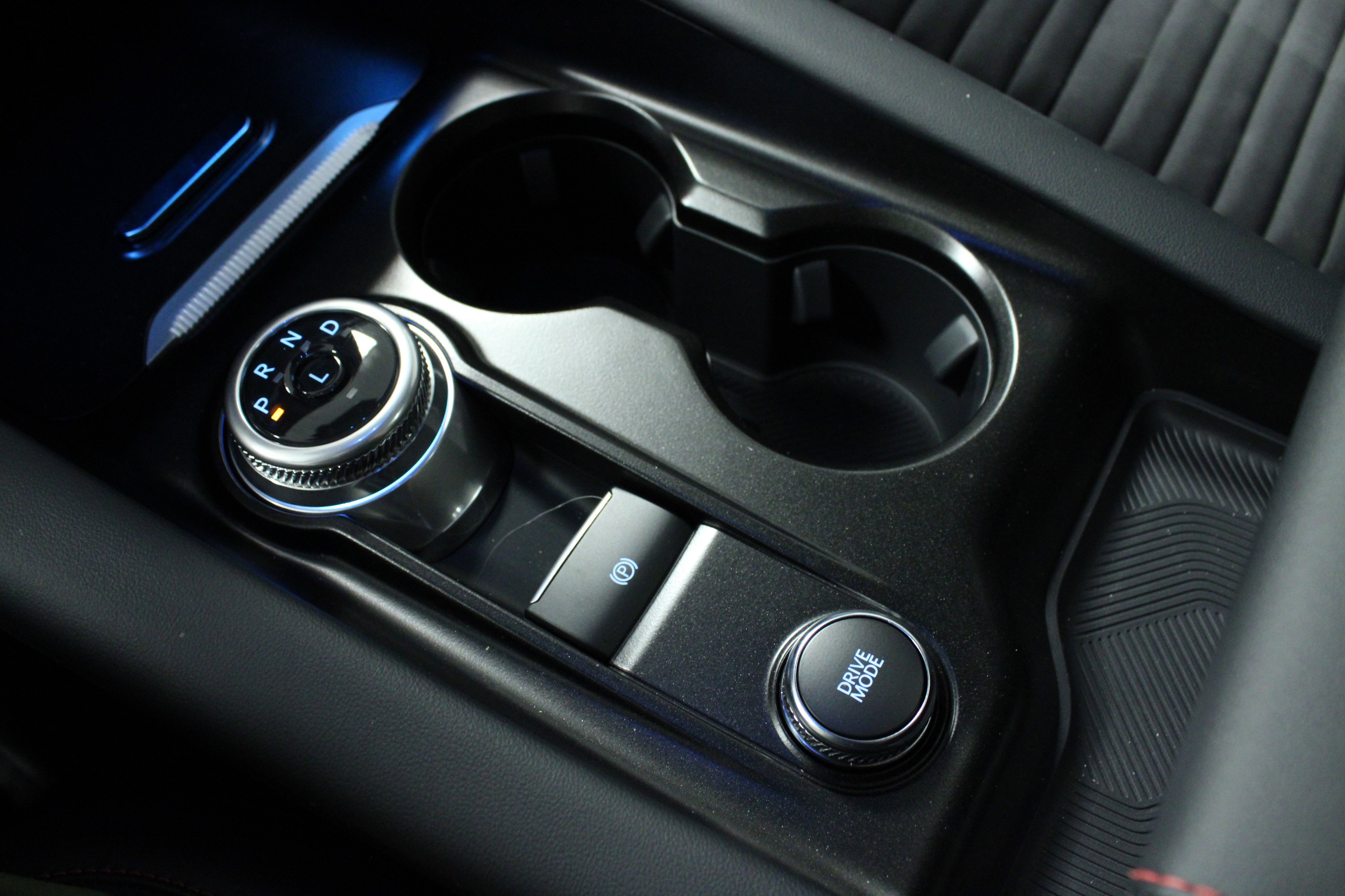 2025 Ford Explorer ST-Line photo 19