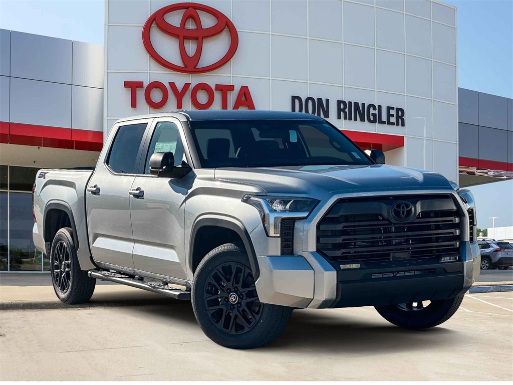 2026 Toyota Tundra SR5's photo