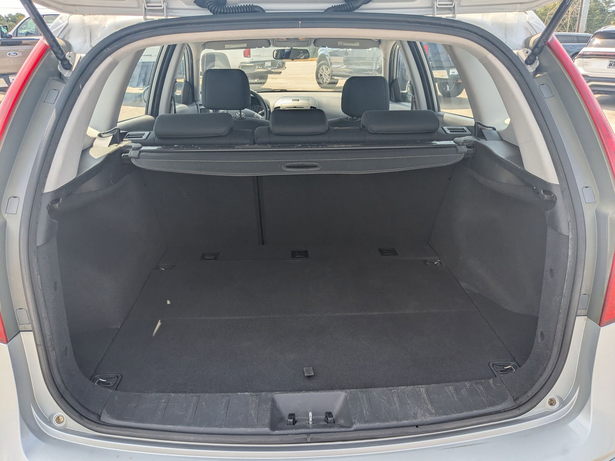 2010 Hyundai Elantra Touring GLS photo 19