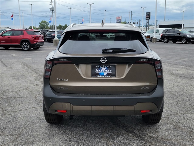 2025 Nissan Kicks SV photo 5