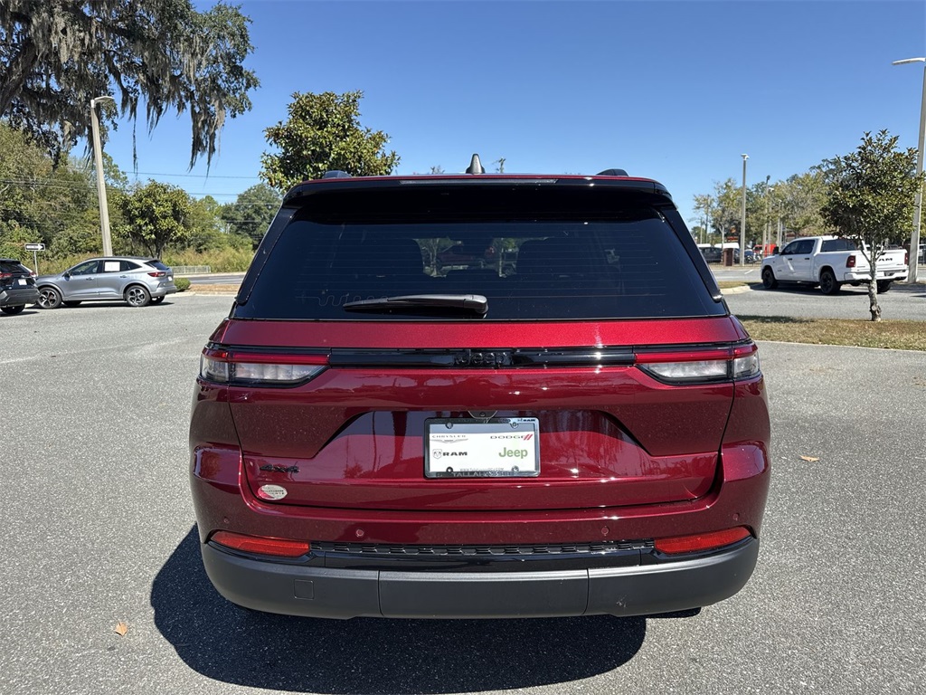 2025 Jeep Grand Cherokee Altitude X photo 4