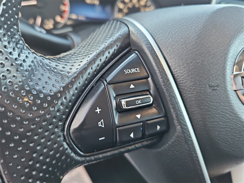 2019 Nissan Maxima SV photo 30