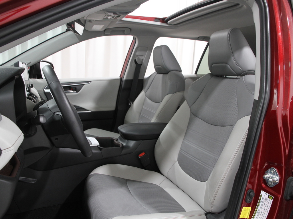 2022 Toyota RAV4 Hybrid Limited photo 4