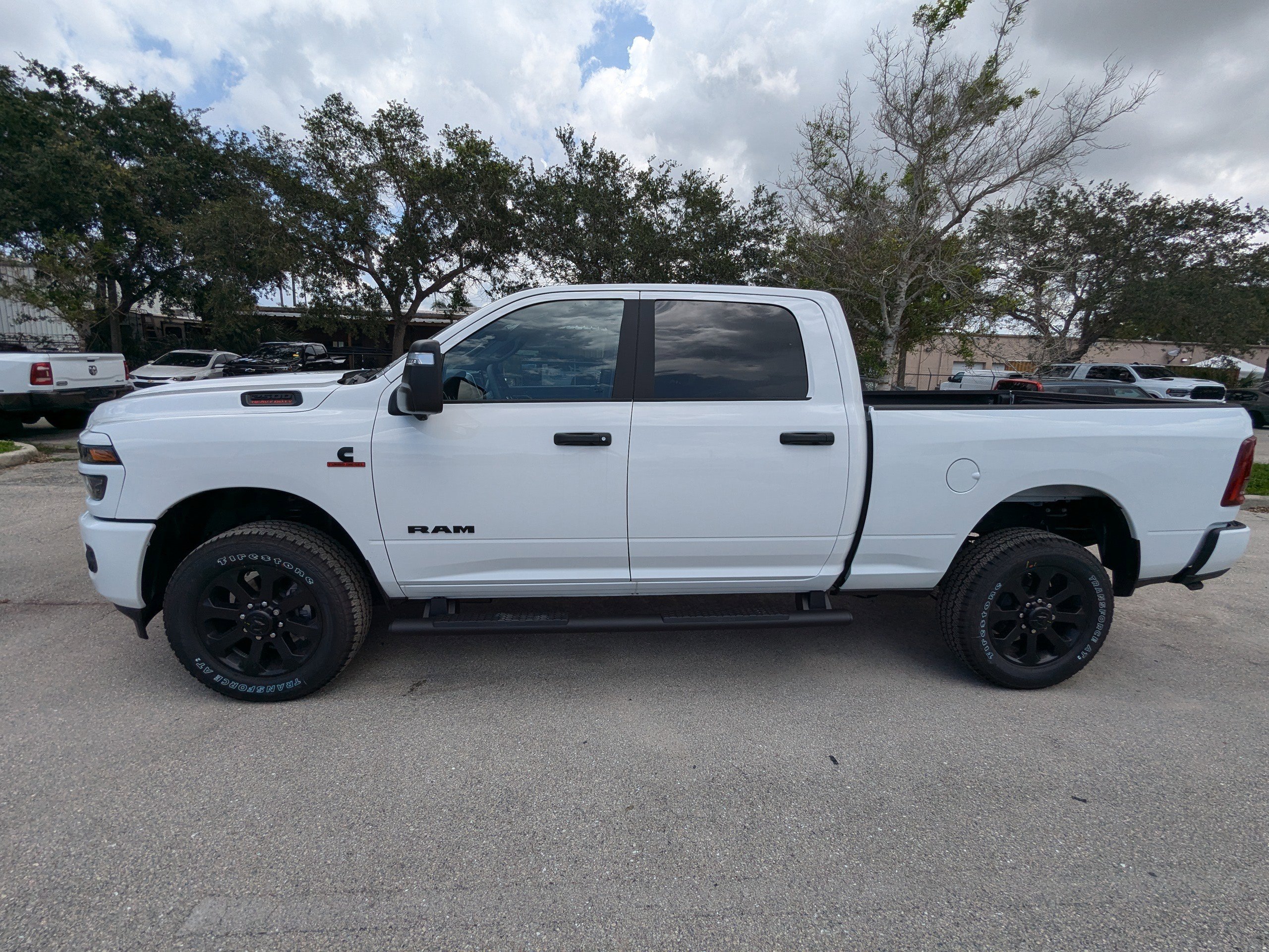 2025 Ram 2500 Big Horn photo 8