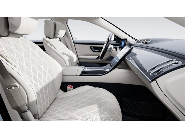 2025 Mercedes Benz S 580 4MATIC photo 2