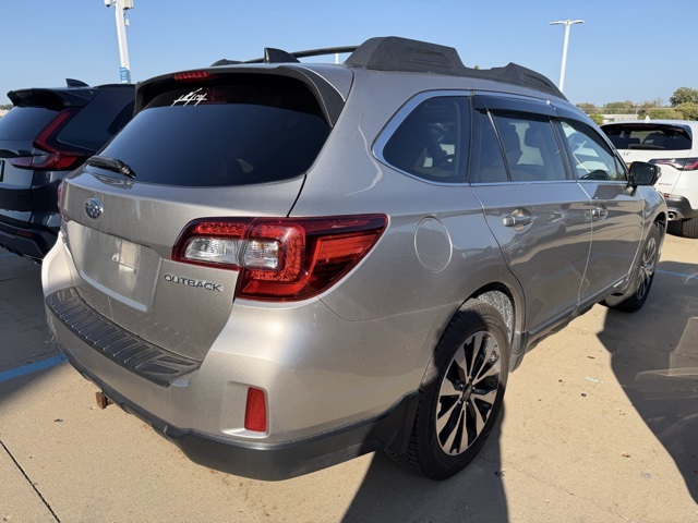 2016 Subaru Outback 2.5i photo 2