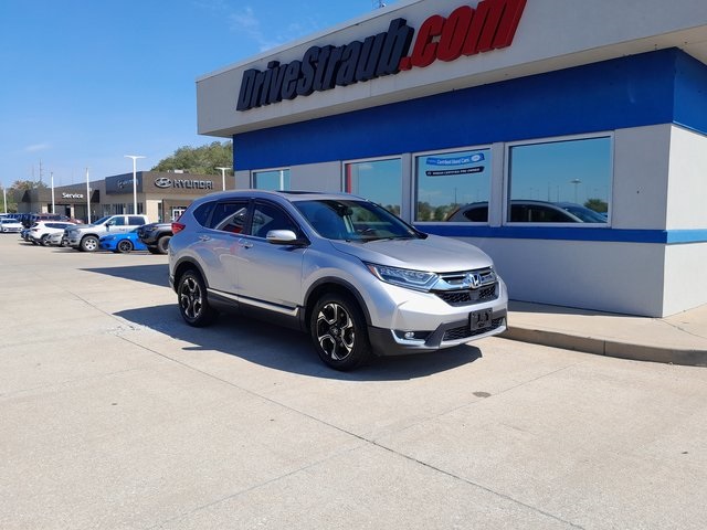 2018 Honda CR-V Touring photo 2