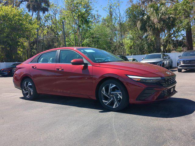 2025 Hyundai Elantra Limited photo 2