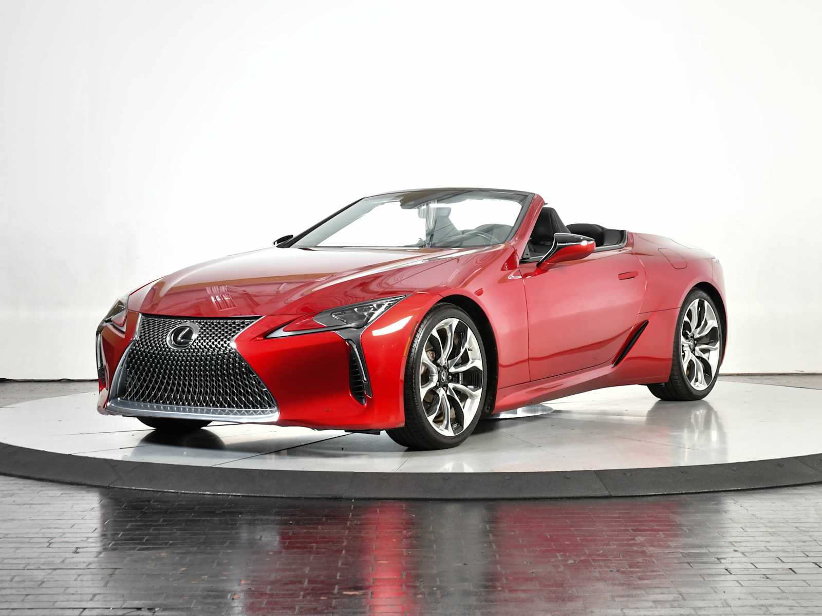 2022 Lexus LC 500's photo