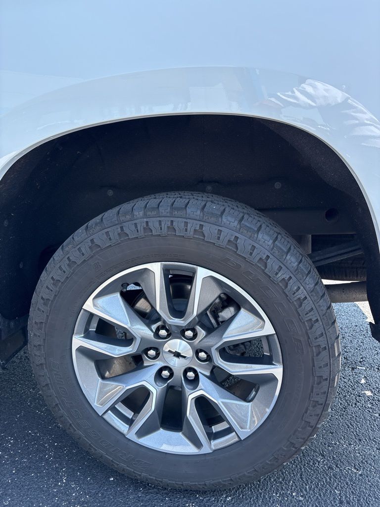 2021 Chevrolet Silverado 1500 RST photo 11