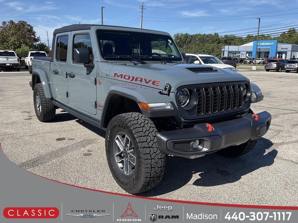 2025 Jeep Gladiator Mojave's photo