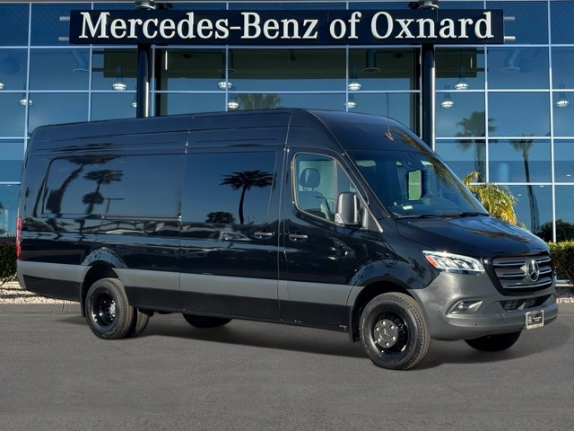 2024 Mercedes-Benz Sprinter Cargo Van Base's photo