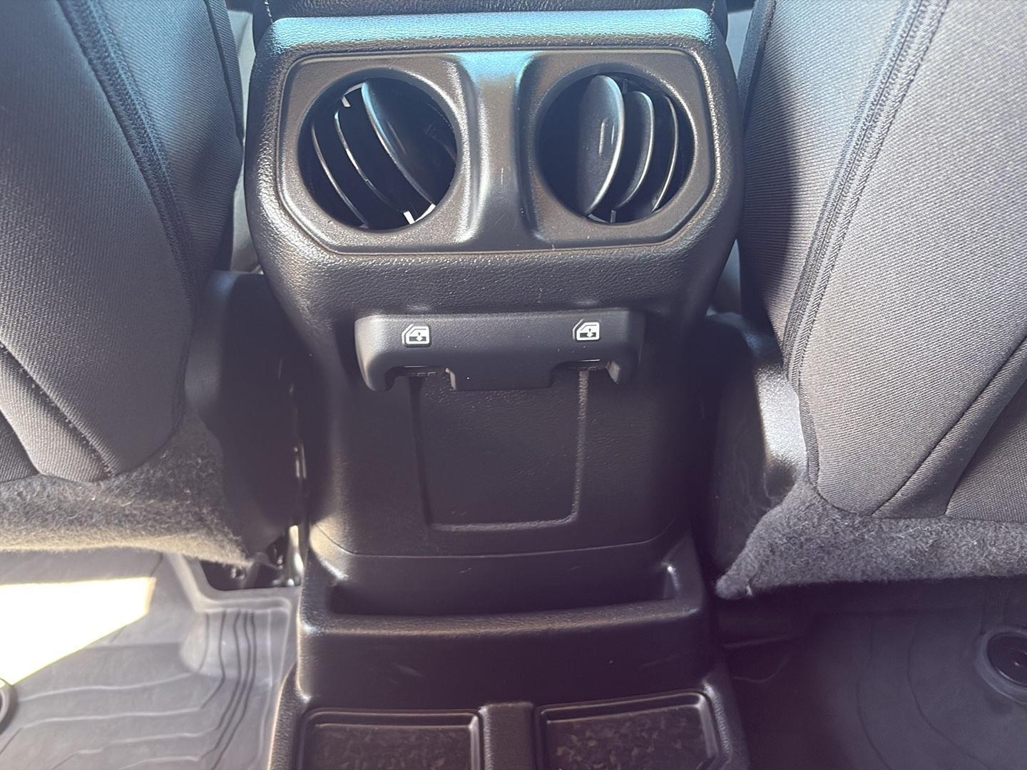 2023 Jeep Wrangler 4xe Willys photo 24