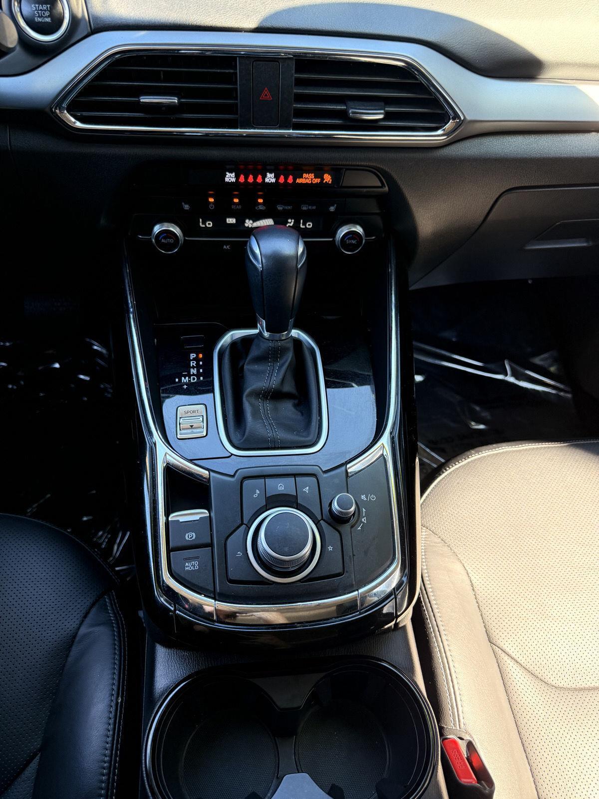 2022 Mazda CX-9 Touring photo 20