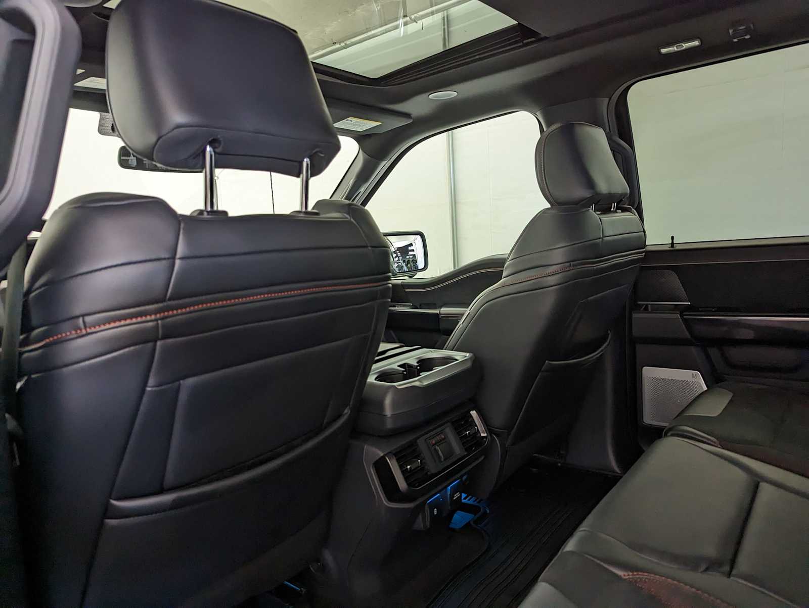 2024 Ford F-150 Raptor photo 18