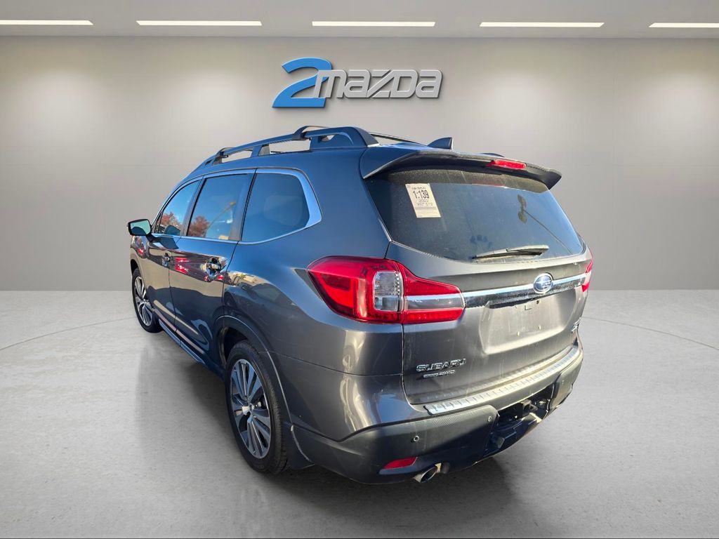 2022 Subaru Ascent Limited photo 2