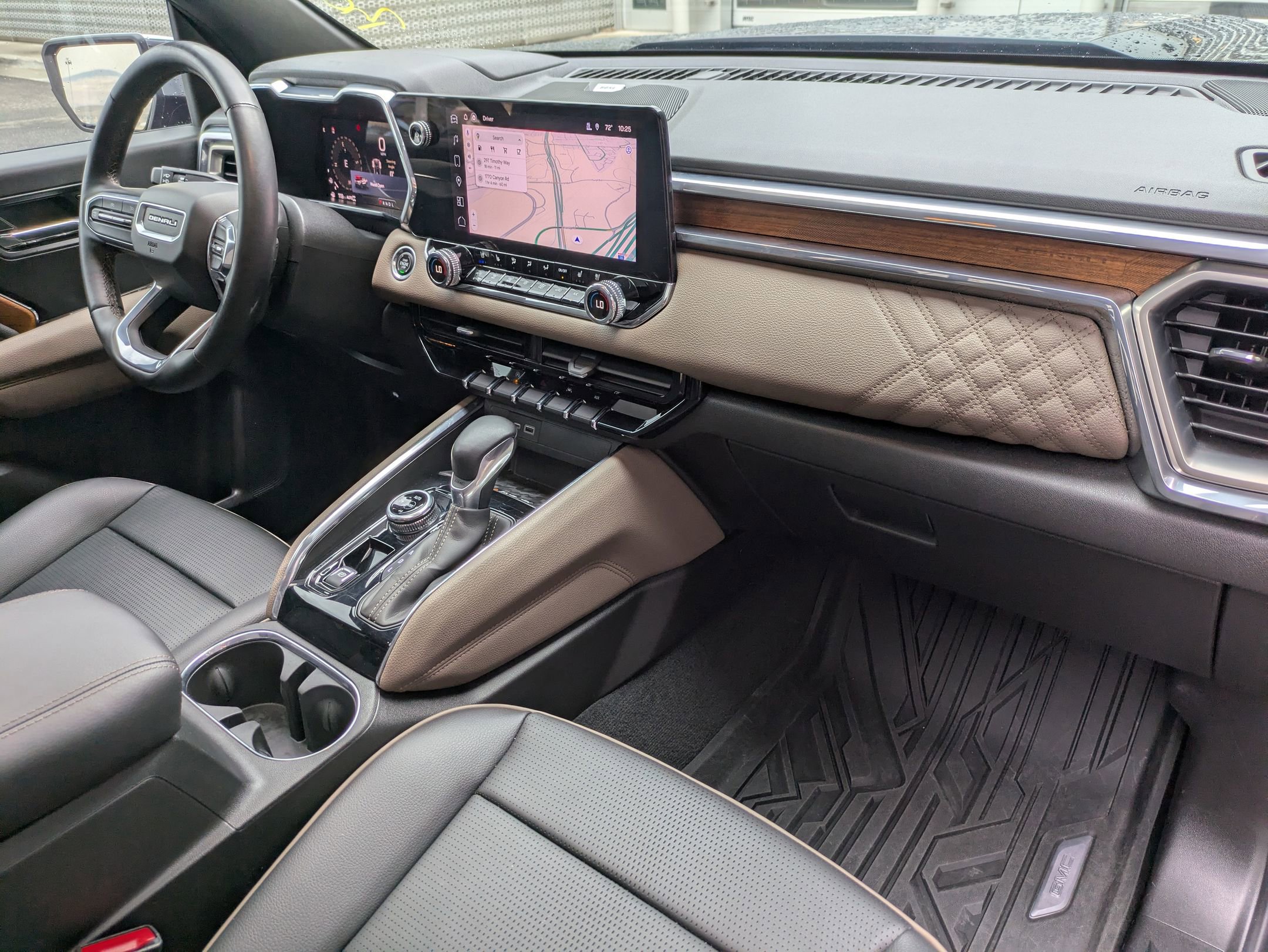 2023 Gmc Canyon Denali photo 27