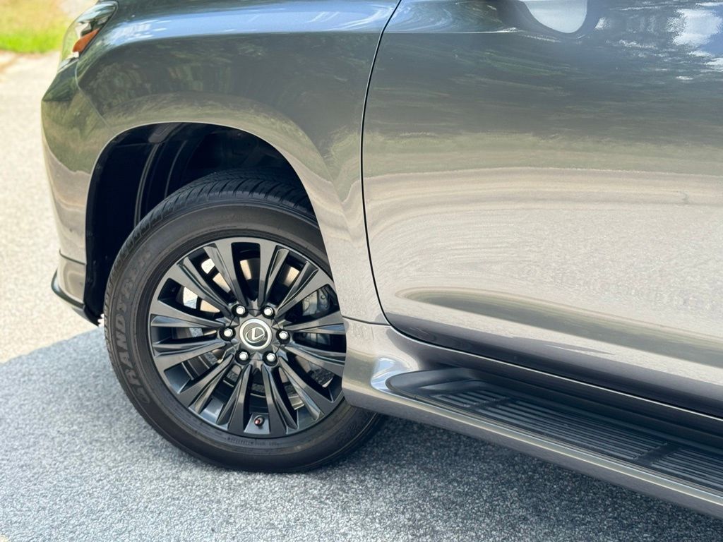 2023 Lexus GX 460 photo 5