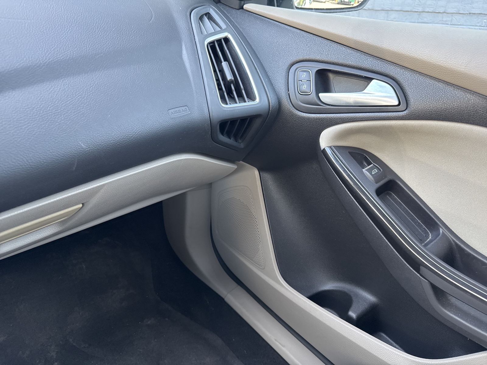 2017 Ford Focus Electric photo 32
