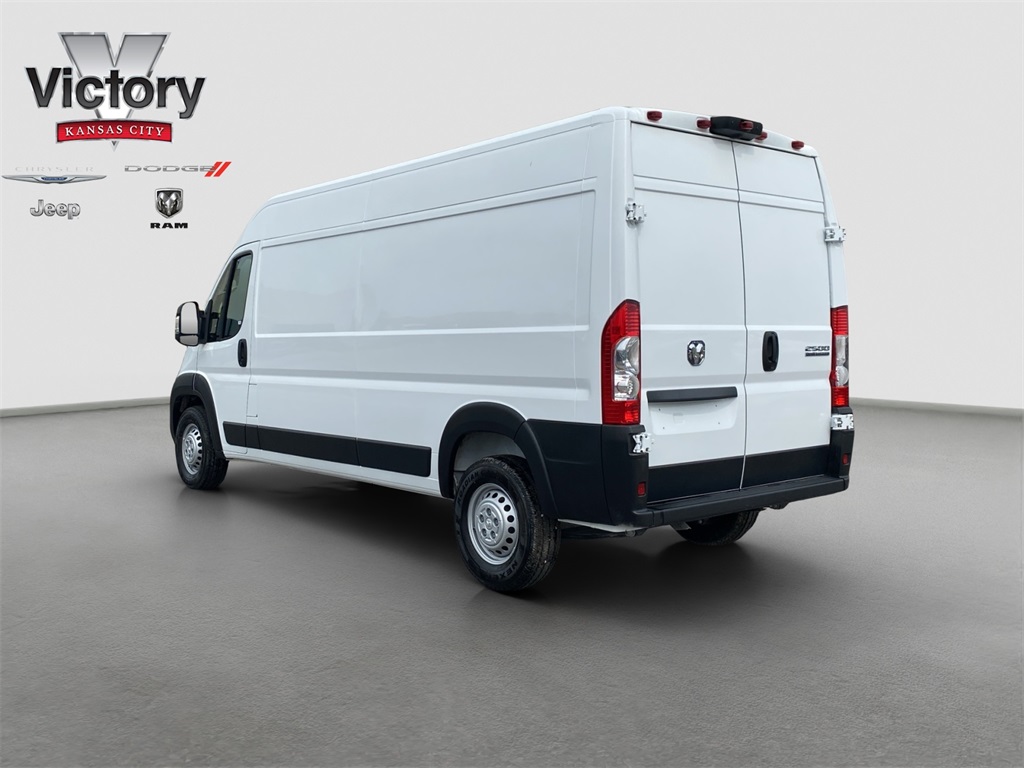 2025 Ram ProMaster 2500 photo 2
