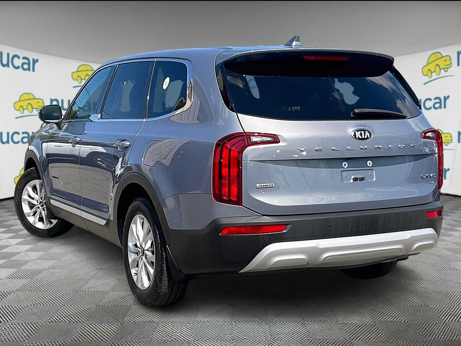 2020 Kia Telluride LX photo 4
