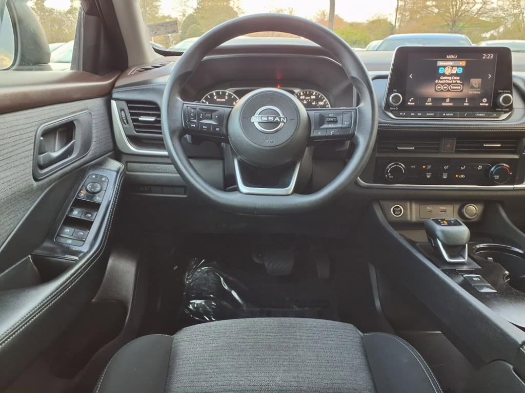 2022 Nissan Rogue S photo 12