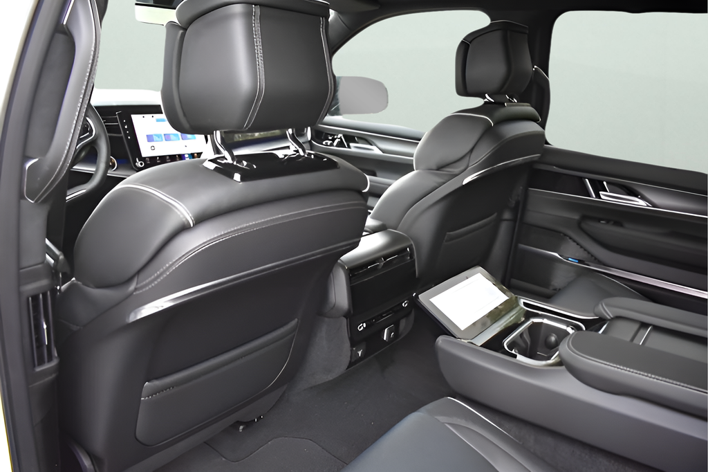 2025 Jeep Grand Wagoneer II photo 20