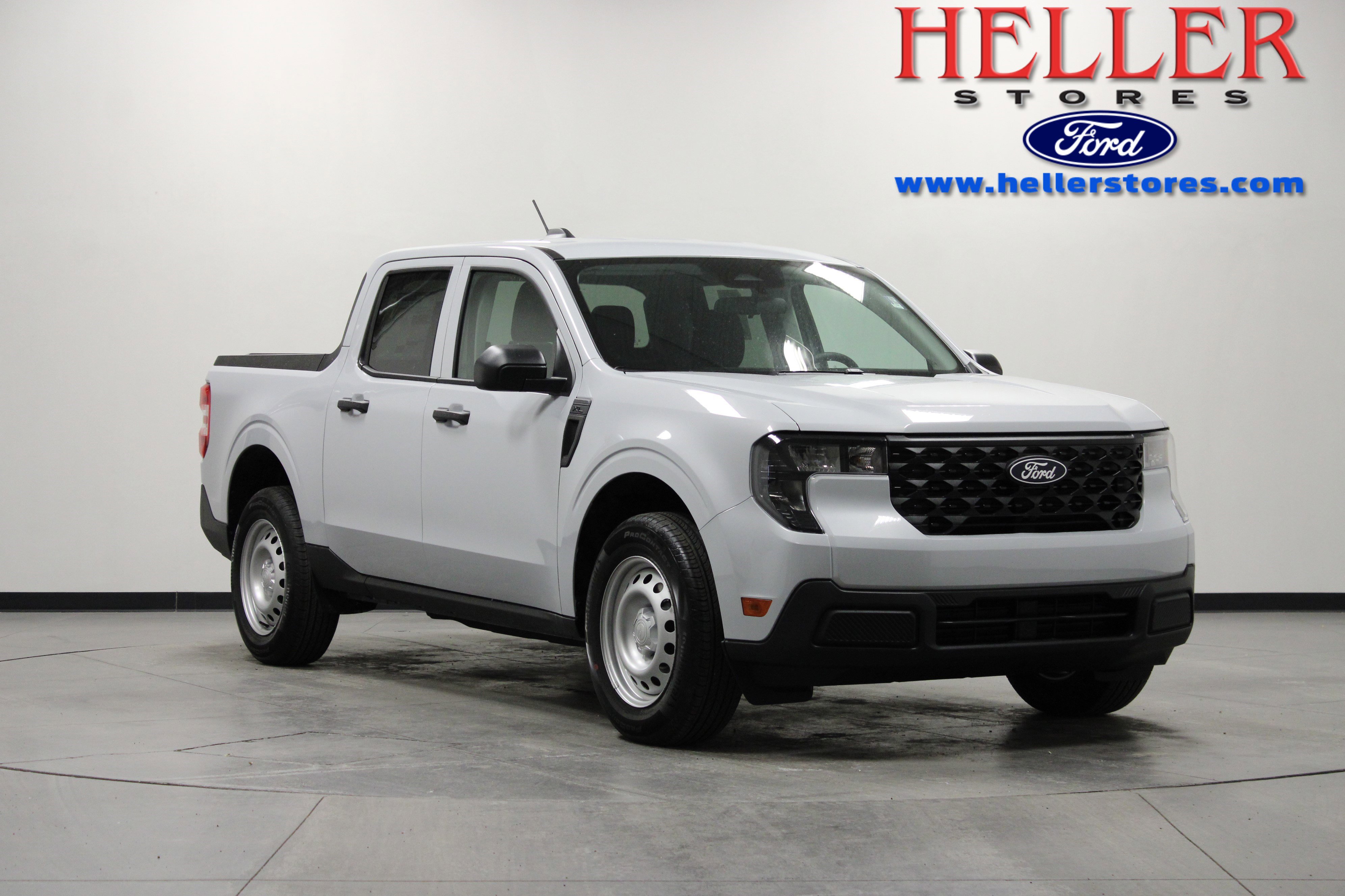 2025 Ford Maverick XL's photo