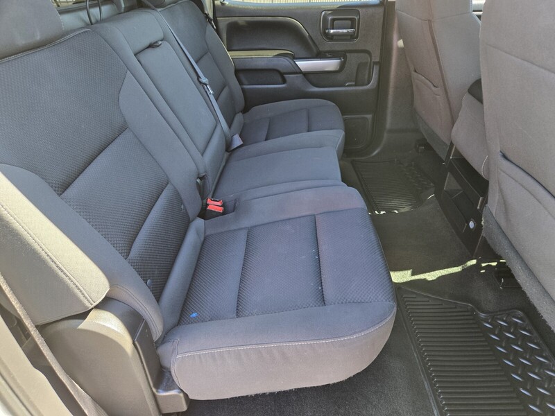 2018 Chevrolet Silverado 1500 LT photo 12