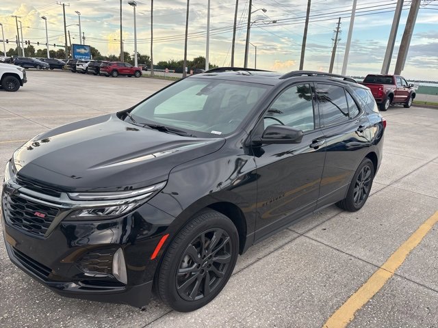 2022 Chevrolet Equinox RS photo 2