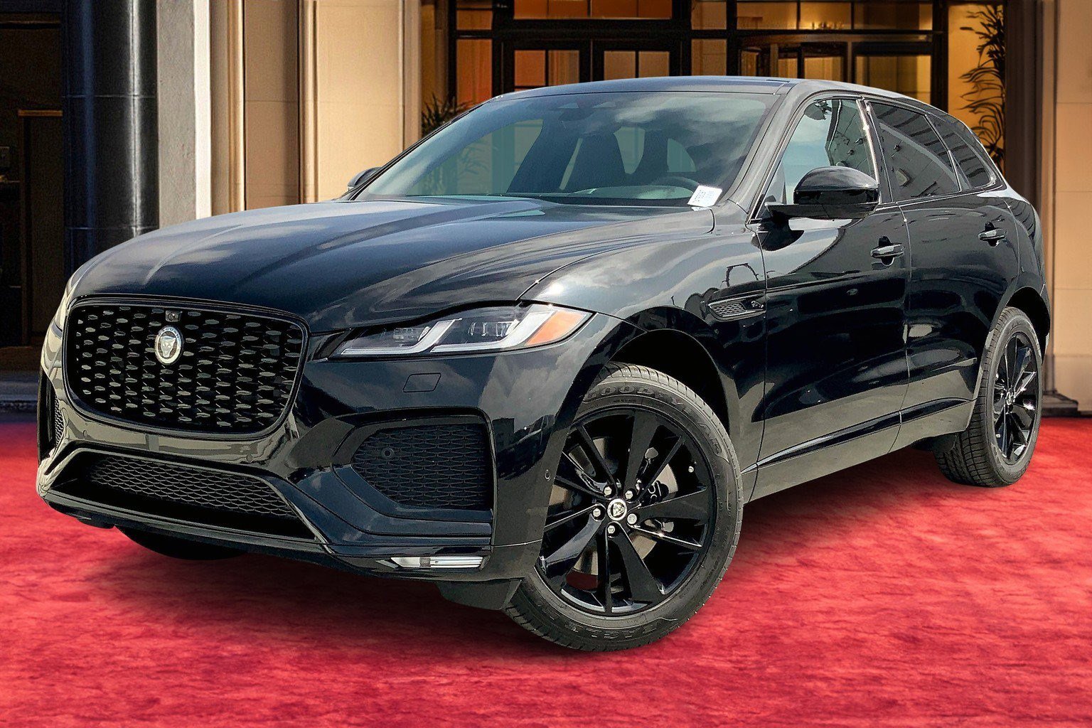 2026 Jaguar F-Pace R-Dynamic S's photo