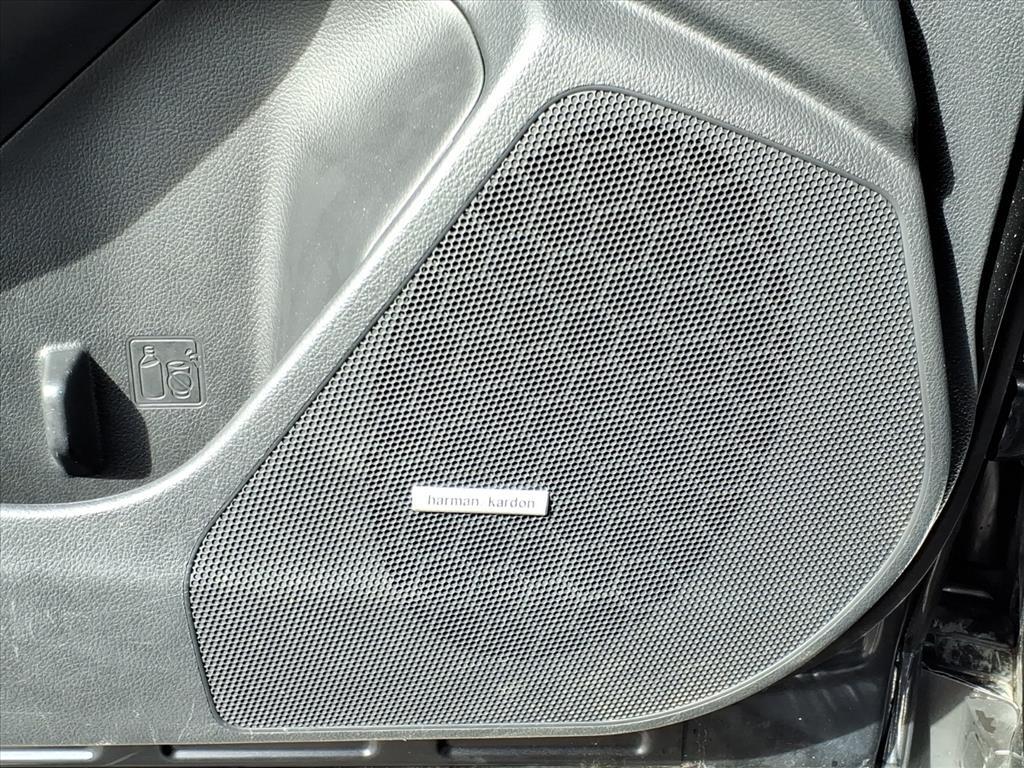 2018 Subaru Forester Touring photo 7