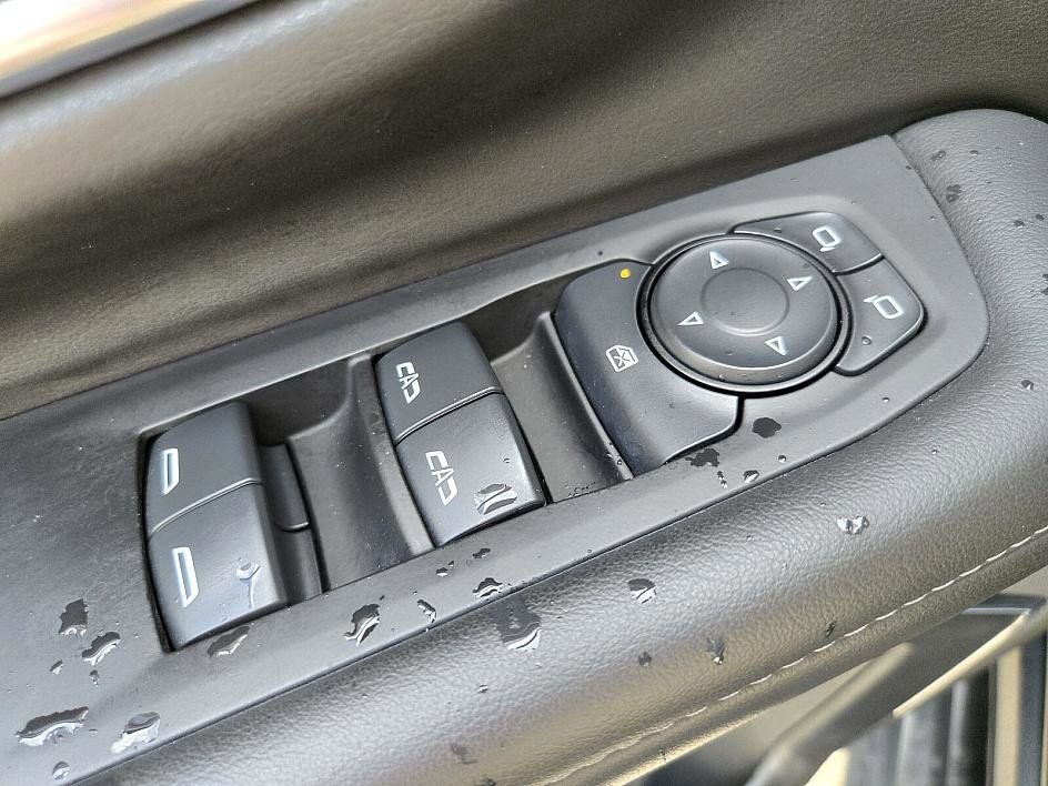 2024 Chevrolet Suburban LS photo 27