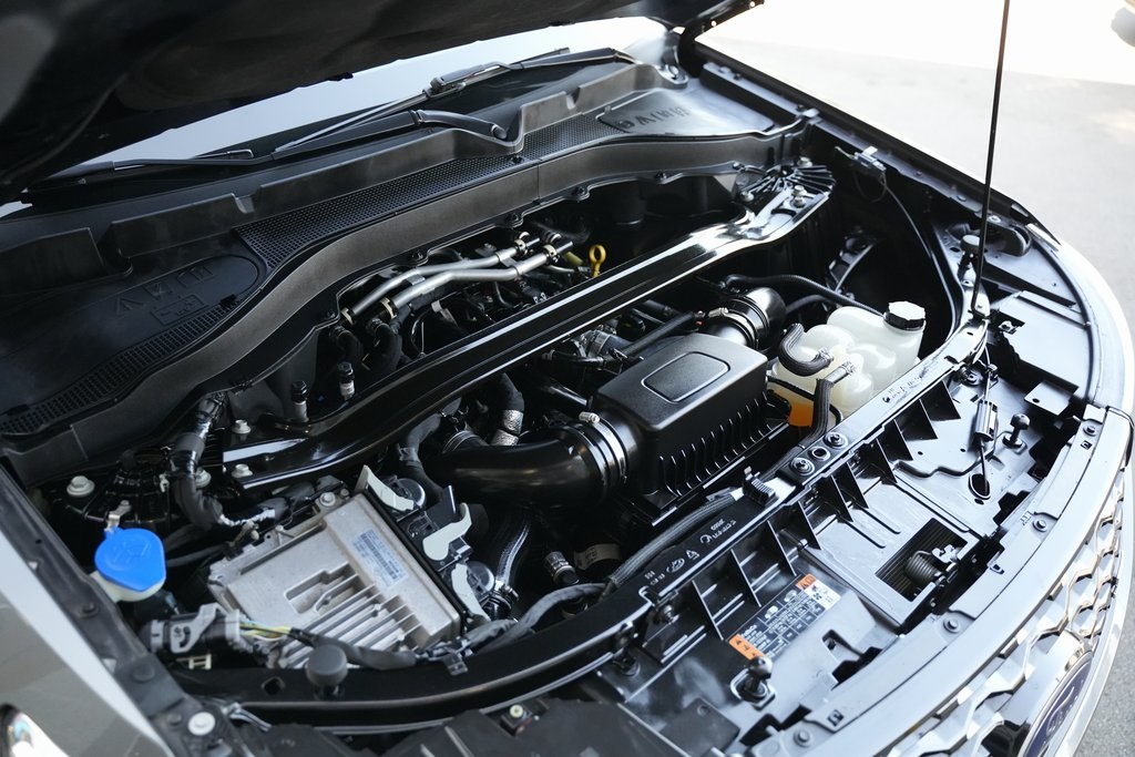 2022 Ford Explorer ST photo 37