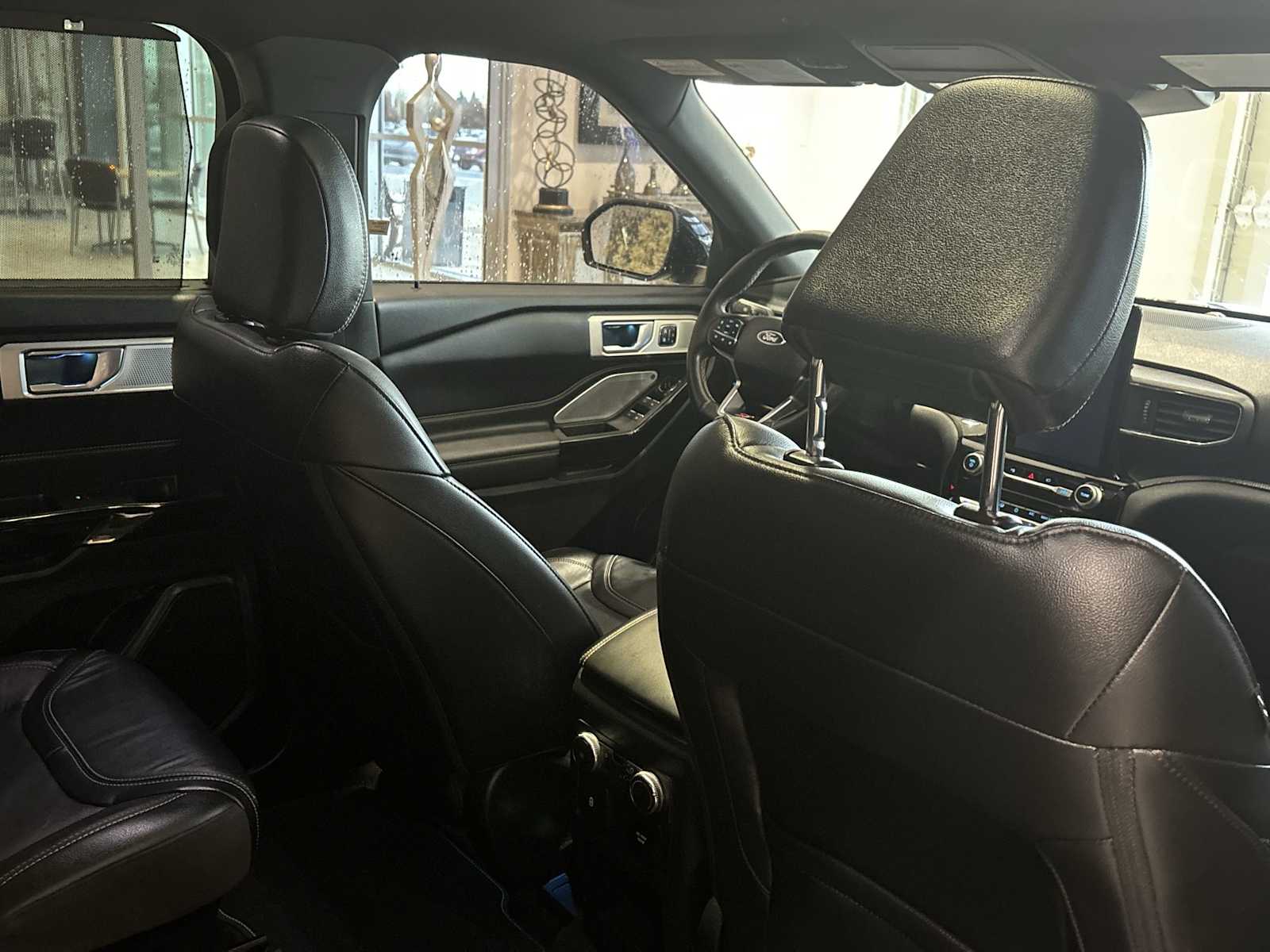 2021 Ford Explorer ST photo 21
