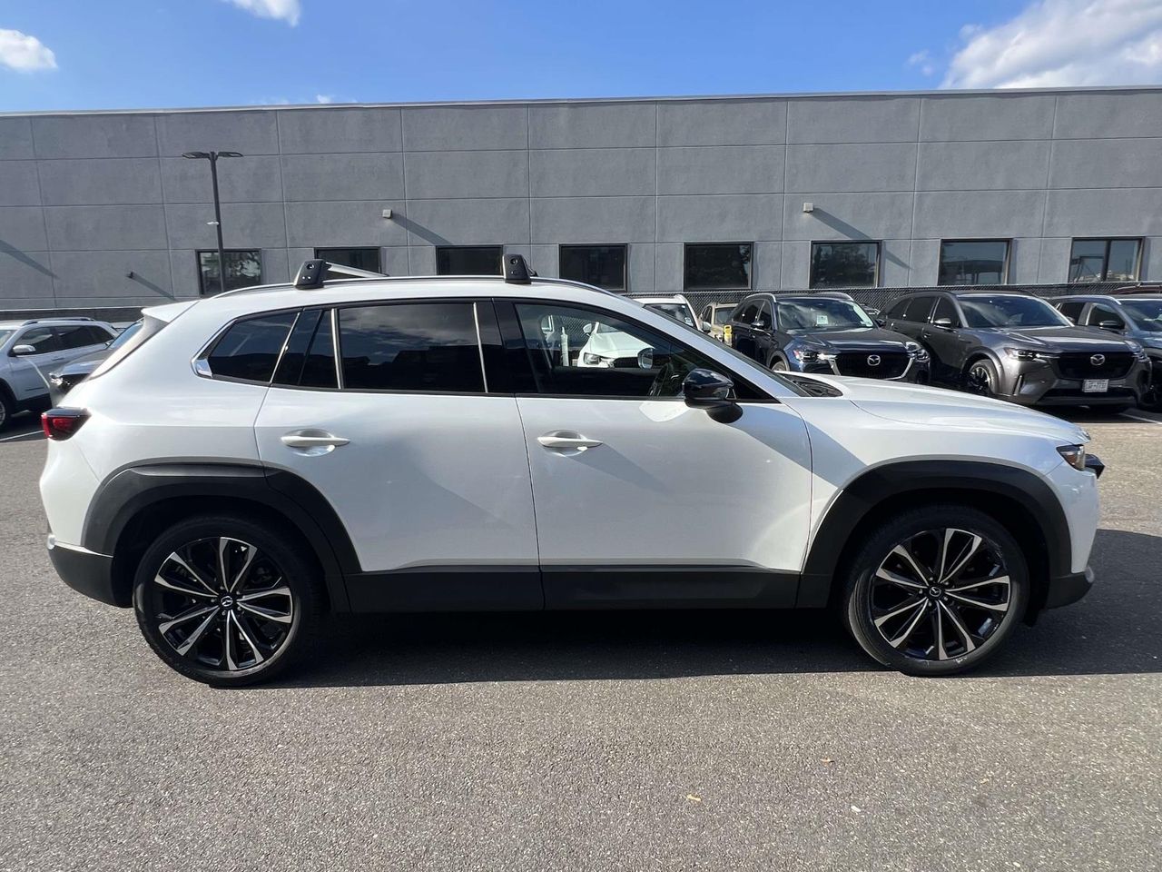 2023 Mazda CX-50 2.5 Premium Plus photo 3