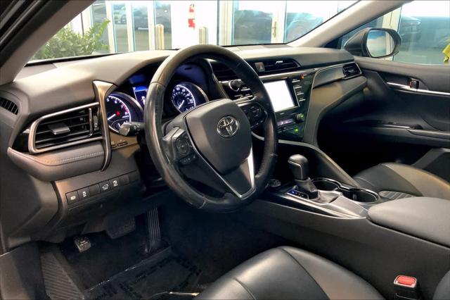 2020 Toyota Camry SE photo 14
