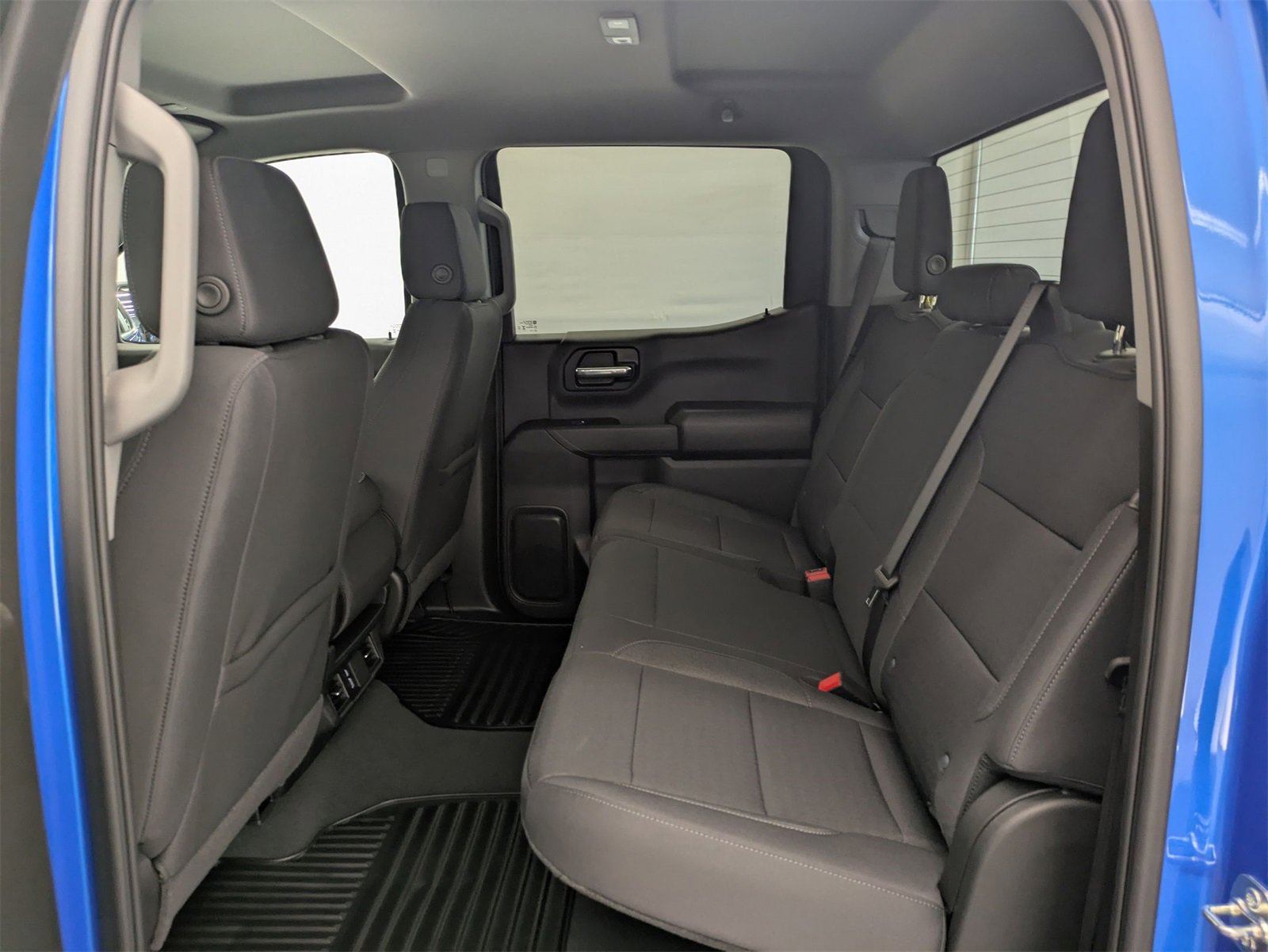 2025 Chevrolet Silverado 1500 Custom photo 21