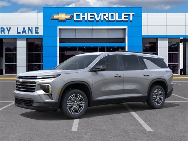 2025 Chevrolet Traverse photo 2