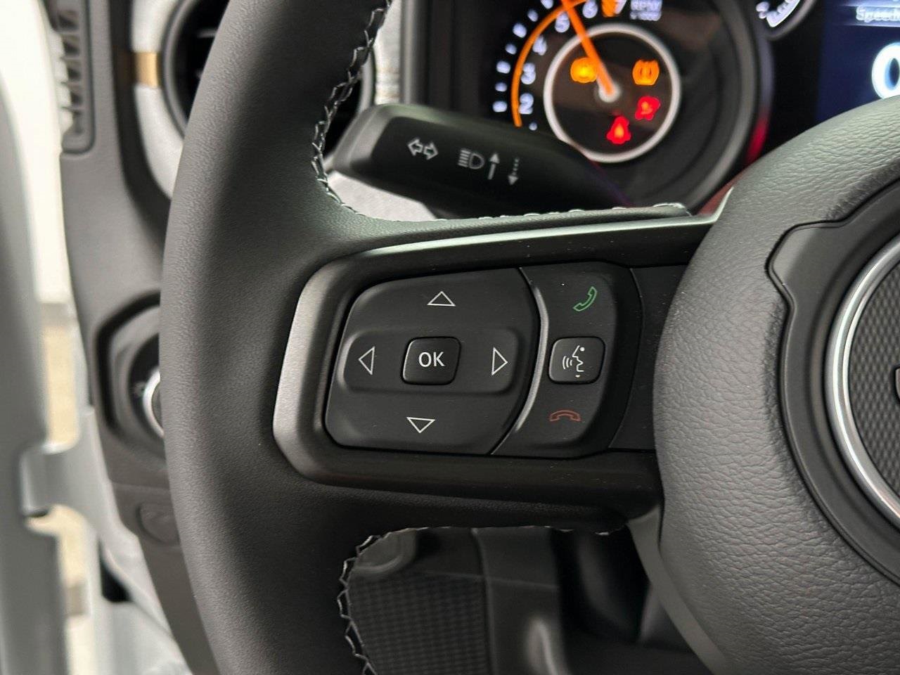 2025 Jeep Gladiator Sport S photo 26