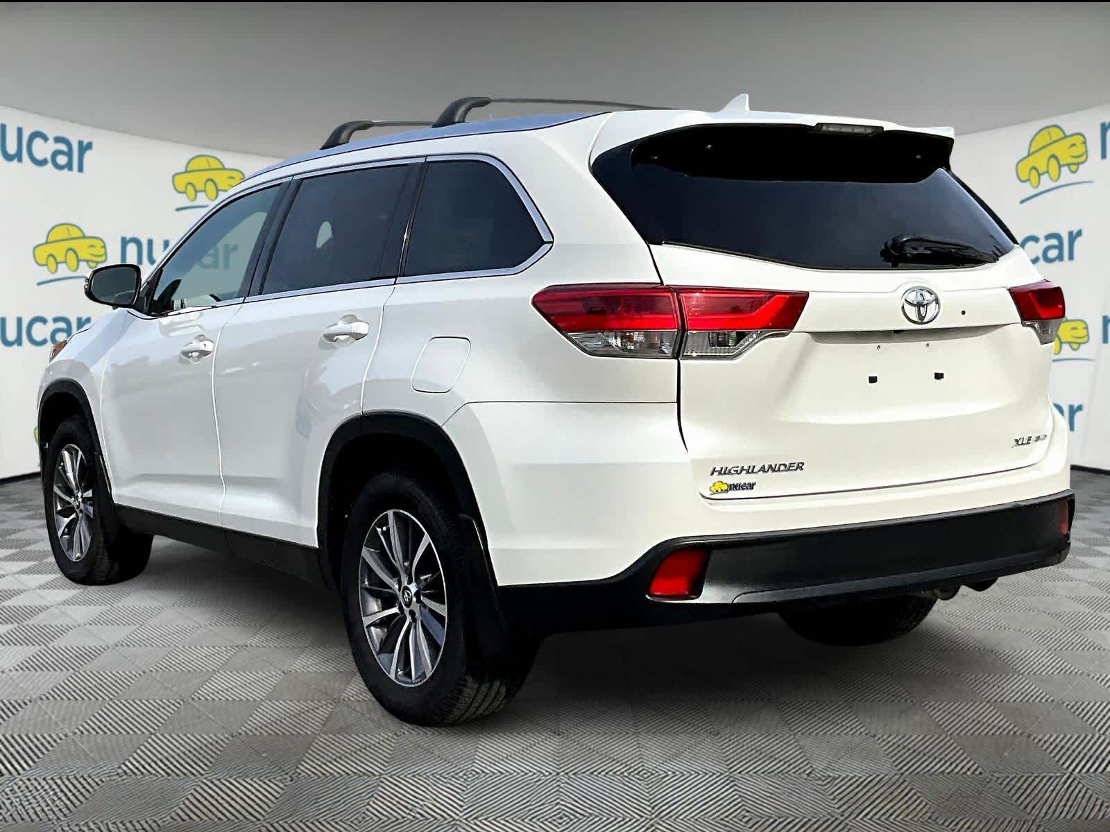 2019 Toyota Highlander XLE photo 4