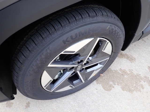 2025 Hyundai Tucson SEL photo 10