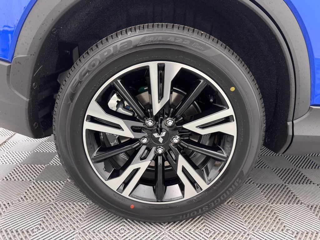 2025 Mitsubishi Eclipse Cross SE photo 43