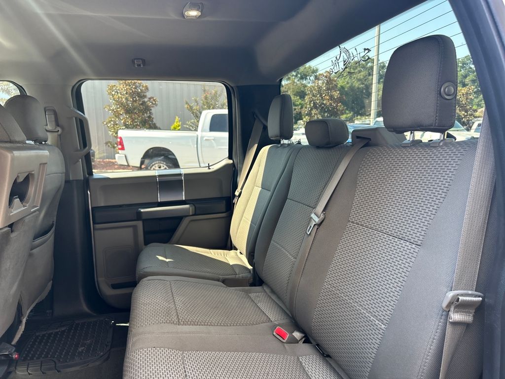 2016 Ford F-150 XLT photo 7